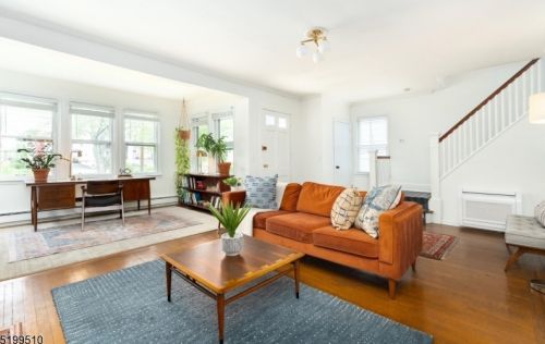 86 Midland Blvd, Maplewood NJ  07040-1810 exterior