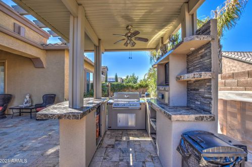 2562 Lantana Dr, Chandler AZ 85286-2446 exterior