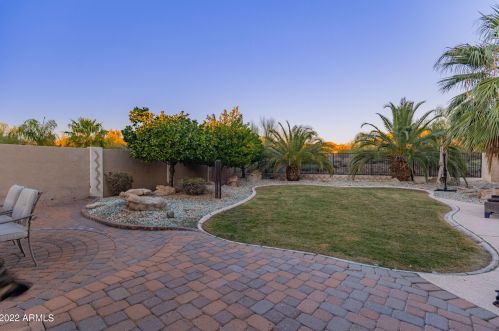 20831 10 St, Phoenix AZ 85086-0927 exterior