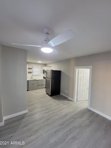 820 15th Ave, Phoenix AZ  85007-3551 exterior