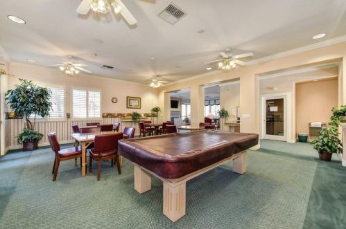 700 Diamond Glen Cir, Folsom CA 95630-3157 exterior