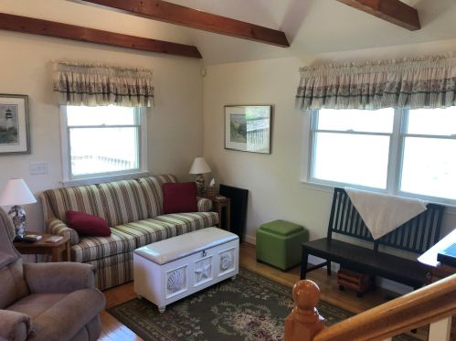 25 Locust Rd, Eastham MA 02642-2454 exterior