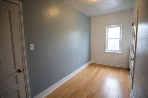 3815 Howley St, Pittsburgh PA  15201-1213 exterior