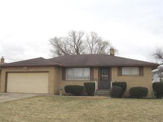 6806 Lalemant Dr, Cleveland, OH 44129-5402