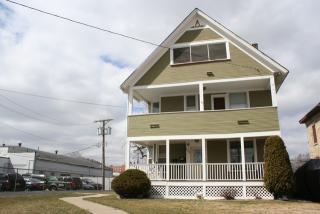 173 Lake St, Aurora, IL 60506-5115