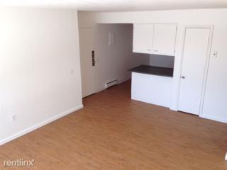 1615 Nottingham Ave, Kalamazoo MI  49001-5280 exterior