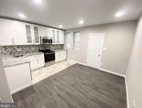 6731 Limekiln Pike, Philadelphia PA 19138-3129 exterior