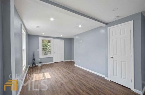 137 Arcadia Cir, Atlanta GA  30314-2305 exterior