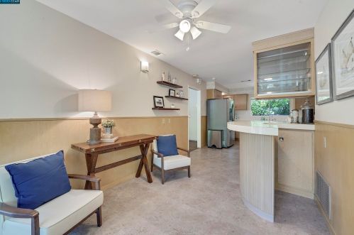 1014 San Miguel Rd, Concord CA 94518-2054 exterior