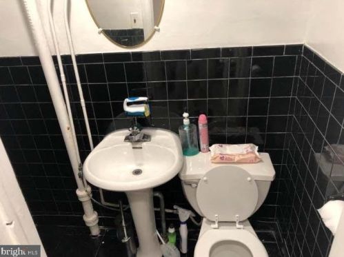 1928 Cottman Ave, Philadelphia PA 19149-1634 exterior