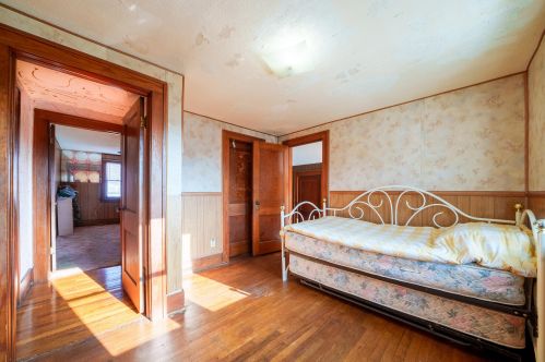 2287 Torrent St, Meskegon MI 49441-1562 exterior