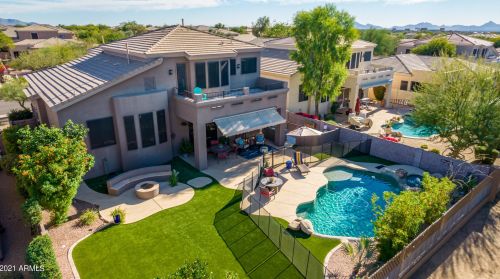 23002 52nd St, Phoenix AZ 85018-4402 exterior