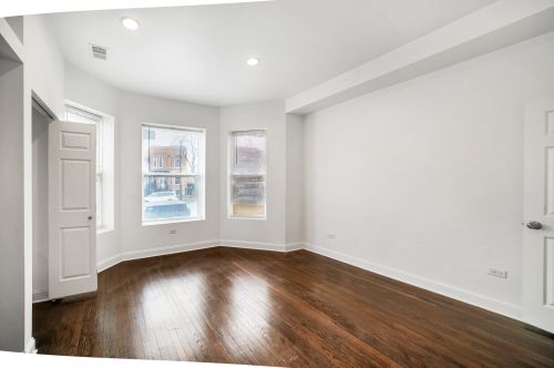 4218 Indiana Ave, Chicago IL 60628-4906 exterior