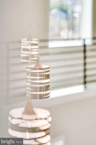 3445 Little Hunting Crk Dr, Alexandria VA 22309-1923 exterior