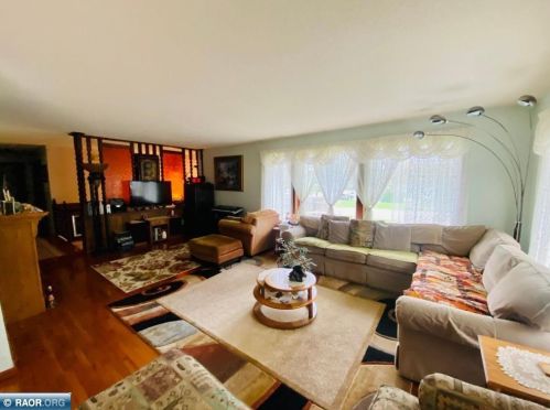 520 41 St, Hibbing MN 55746-3282 exterior