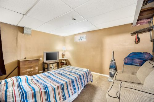 2340 17th Ave, Broadview, IL 60155-3904