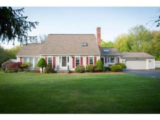 61 Bedford Rd, Merrimack, NH 03054-2802