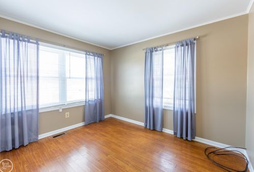 1236 Marseille Ct, Rochester MI 48307-3035 exterior