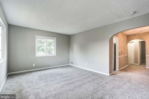 872 Bellevue St, Washington DC 20032-6002 exterior