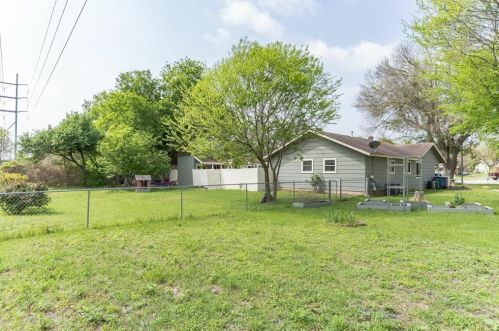 6101 Estates Cv, Austin TX exterior