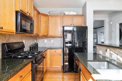 813 Charles Bank Ave, Atlanta GA 30312-3665 exterior