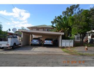 1542 Meyers St, Honolulu HI  96819-2513 exterior