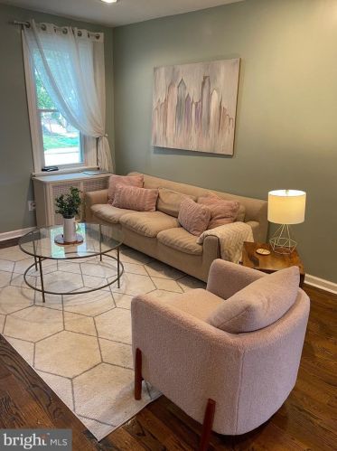 5628 Loretto Ave, Philadelphia PA 19149-3211 exterior