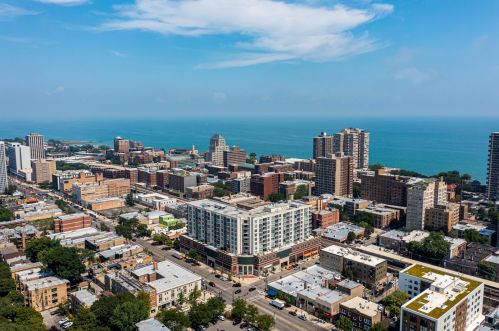 1134 Granville Ave, Chicago IL  60660-2013 exterior