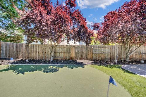 120 Hazelmere Dr, Folsom CA 95630-5522 exterior