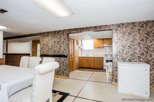 5515 Kildare Ave, Chicago IL 60629-5733 exterior