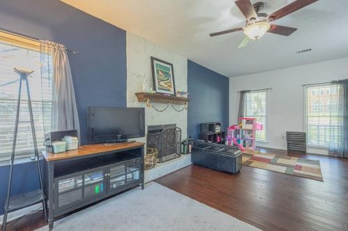 2802 Emerson Lake Dr, Lithonia GA  30078-6642 exterior