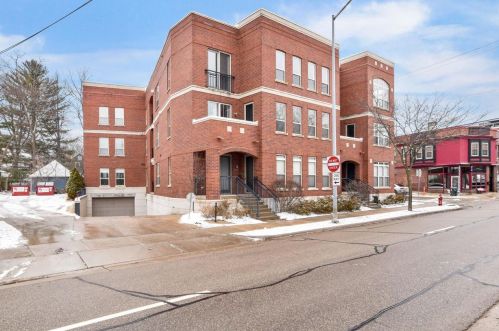 280 Division St, Madison WI  53704-6606 exterior