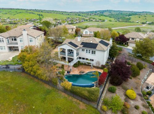 1380 Souza Dr, Folsom CA  95762-7561 exterior