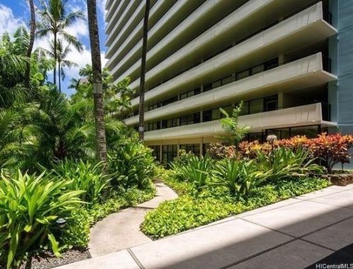 425 Ena Rd, Honolulu HI 96815-1735 exterior
