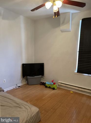 2126 16 St, Philadelphia PA 19121-1641 exterior