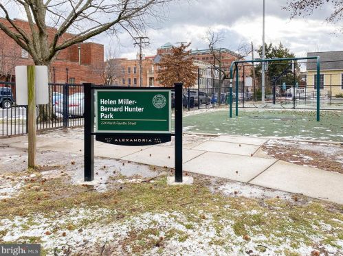 1210 Queen St, Alexandria VA 22314-2453 exterior