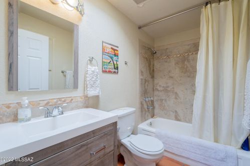 7925 Beverly St, Tucson AZ 85710-5803 exterior