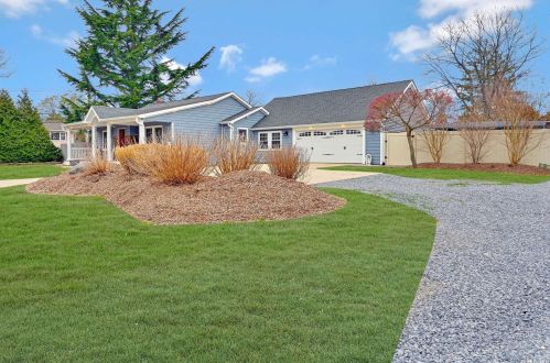 143 Corey Pl, Huntington Station, NY 11746-2030