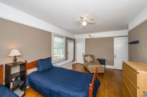 5815 Glenwood St, Duluth MN 55804-1334 exterior