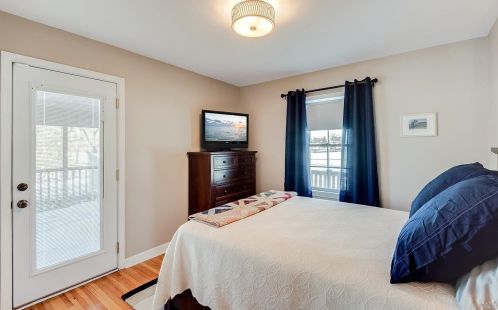 1401 Hartford Ave, Saint Paul MN 55116-1649 exterior