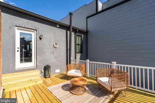 1320 10th St, Washington DC  20001-4216 exterior