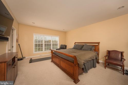 1185 Edgemoor Ct, Lancaster PA 17601-5198 exterior