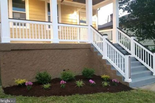 4806 Hayes St, Washington, DC 20019-3649