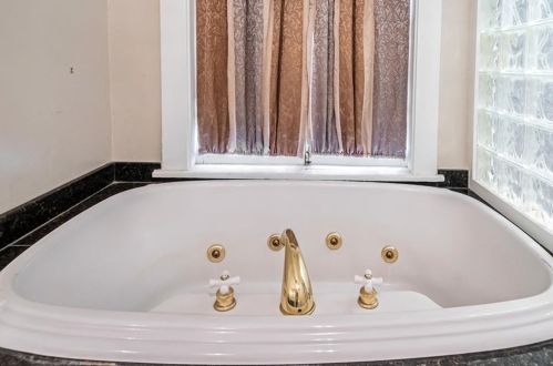 824 Briarcliff Pl, Atlanta GA 30306-3902 exterior