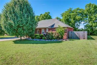 4042 Snowbird Dr, Smyrna TN  37167-7554 exterior