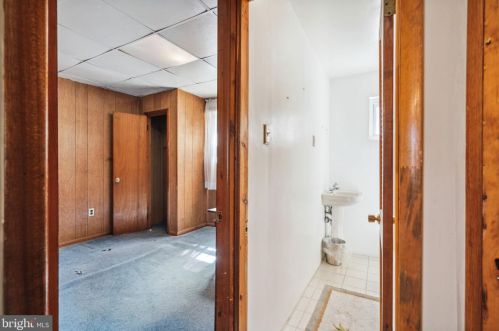 712 Carpenter St, Philadelphia PA 19146-3907 exterior