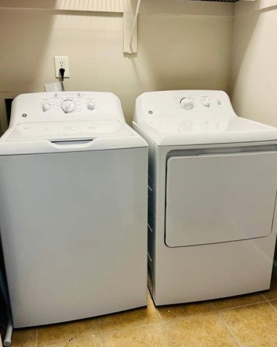 7407 Chastain Park Ct, Atlanta GA  30342 exterior