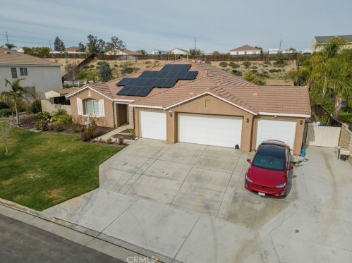 19148 Painted Rock St, Perris CA  92570-6534 exterior