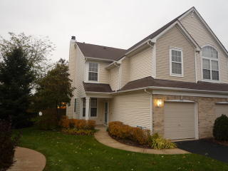 2986 Waters Edge Cir, Aurora, IL 60504-3281