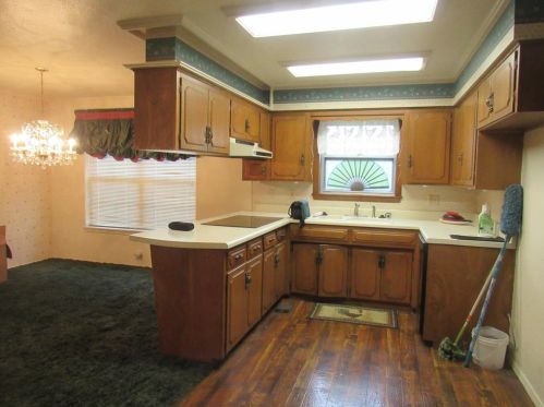 2419 Coffin St, Denison TX 75020-7209 exterior